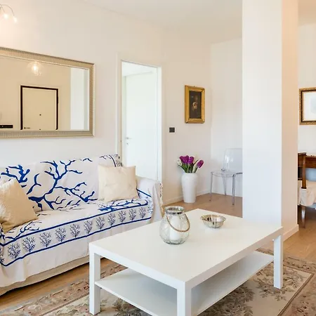 La Casina Di Ivonne Centro Apartment *